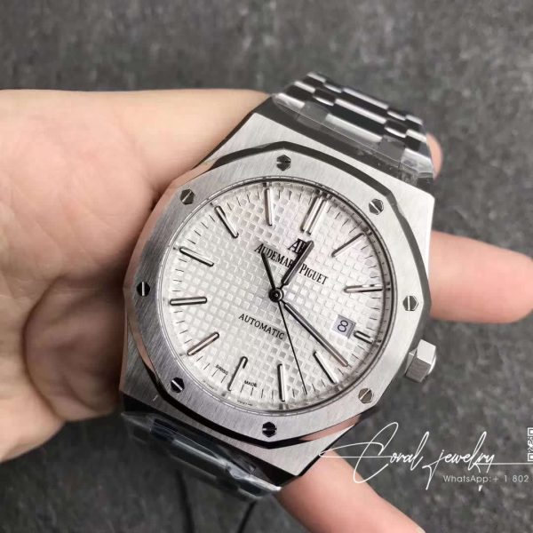 Replica Audemars Piguet Royal Oak 15500st.oo.1220st.04 Aps Factory White Dial Stainless Steel Strap (2)