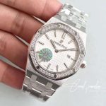 Replica Audemars Piguet Royal Oak Quartz 67651st.zz.1261st.01 Jf Factory White Dial (3)