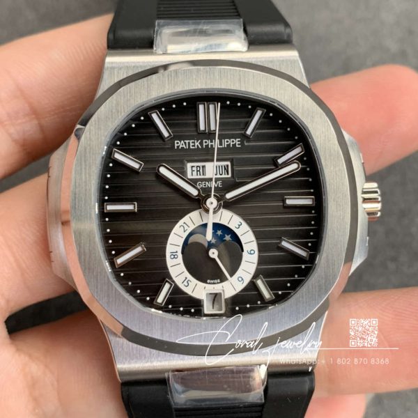 Replica Patek Philippe Nautilus 5726 Gr Factory Rubber Strap (1)