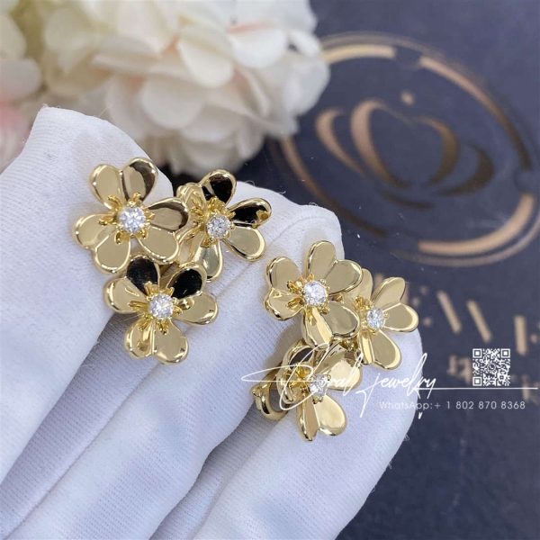 Van Cleef & Arpels Frivole Earrings, 3 Flowers, Mini Model Yellow Gold, Diamond Vcarp2dv00 (2)