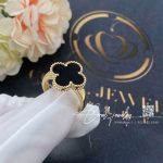 Van Cleef & Arpels Vintage Alhambra Ring Yellow Gold, Onyx (1)