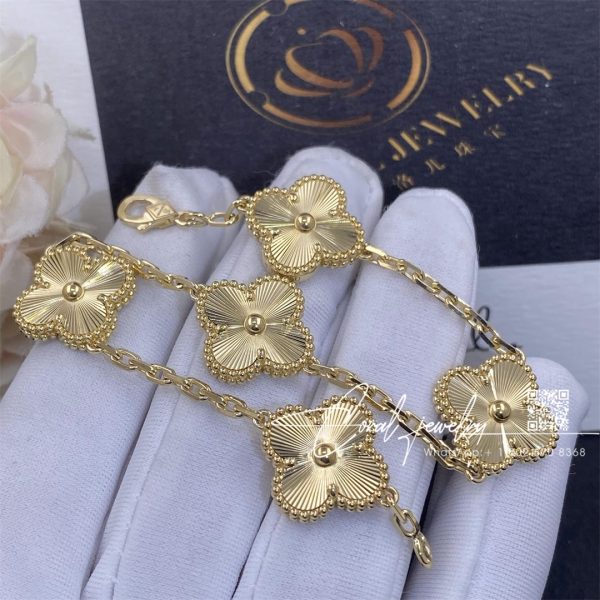 Van Cleef & Arpels Vintage Alhambra Bracelet, 5 Motifs Yellow Gold Vcarp3jk00 (2)