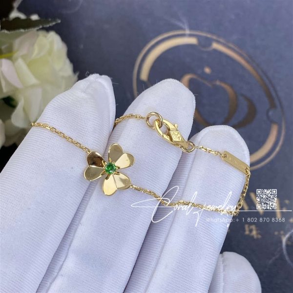 Van Cleef & Arpels Frivole bracelet, mini model Yellow gold, Emerald VCARP7SC00