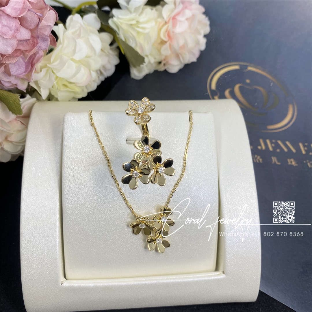 Van cleef & arpels frivole pendant, 3 flowers, mini model yellow gold, diamond vcarp2du00 (7)