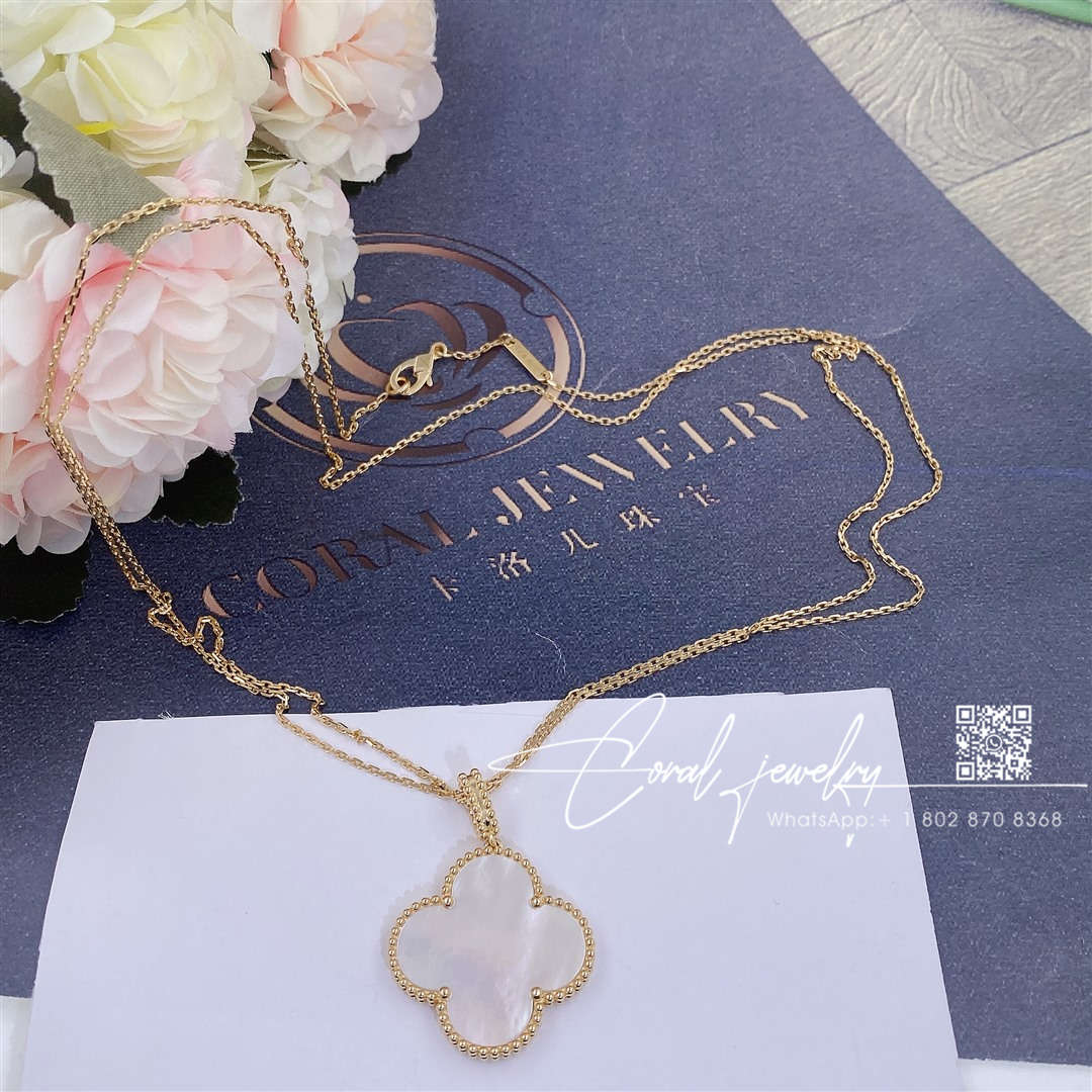 Van cleef & arpels magic alhambra long necklace, 1 motif yellow gold, mother of pearl vcaro49l00 (10)