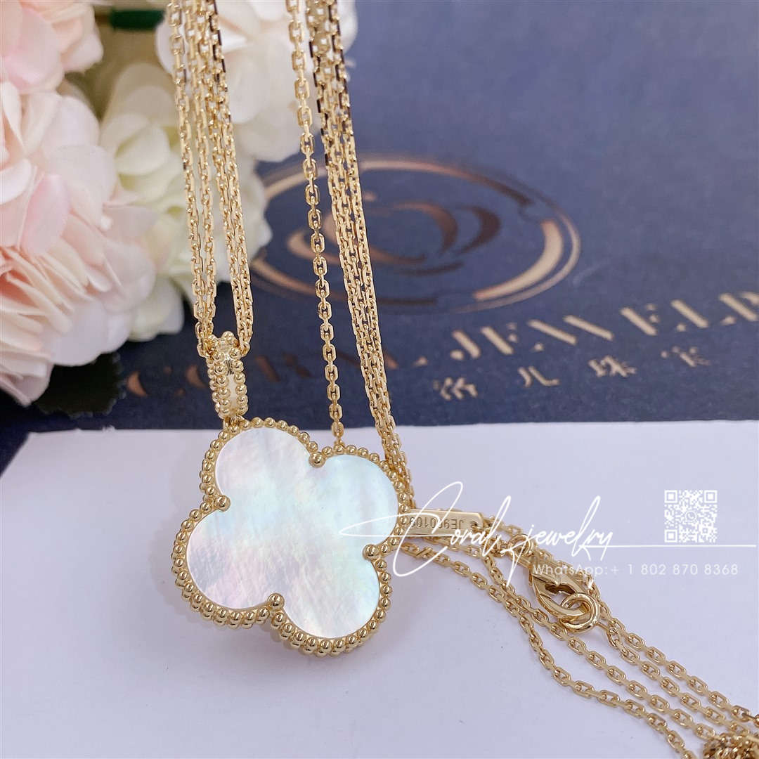 Van cleef & arpels magic alhambra long necklace, 1 motif yellow gold, mother of pearl vcaro49l00 (7)