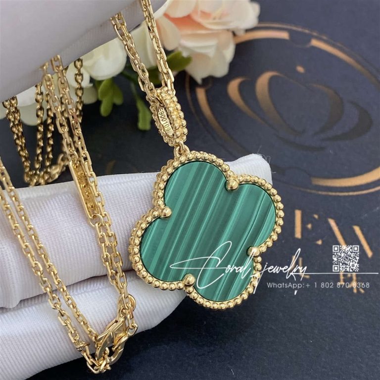 Van cleef & arpels magic alhambra long necklace, 1 motif yellow gold, malachite vcaro3mg00 (4)