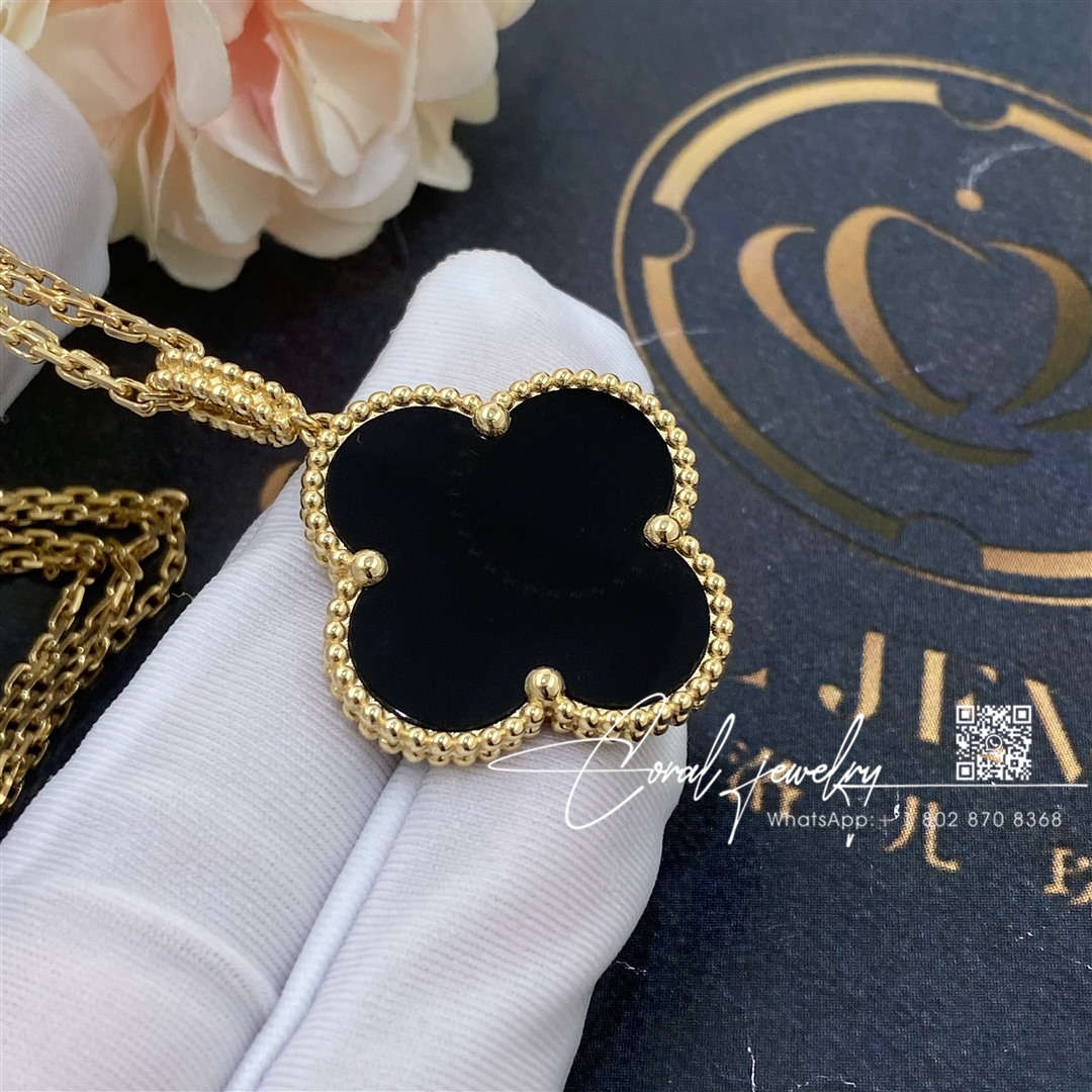 Van cleef & arpels magic alhambra long necklace, 1 motif yellow gold, onyx vcaro49m00 (1)