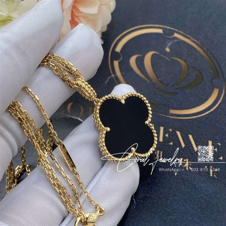 Van cleef & arpels magic alhambra long necklace, 1 motif yellow gold, onyx vcaro49m00 (3)
