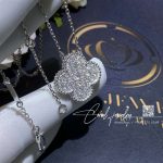Van cleef & arpels magic alhambra pendant white gold, diamond vcarn9ms00 (1)