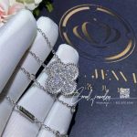 Van cleef & arpels magic alhambra pendant white gold, diamond vcarn9ms00 (3)