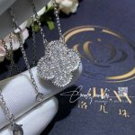 Van cleef & arpels magic alhambra pendant white gold, diamond vcarn9ms00 (5)