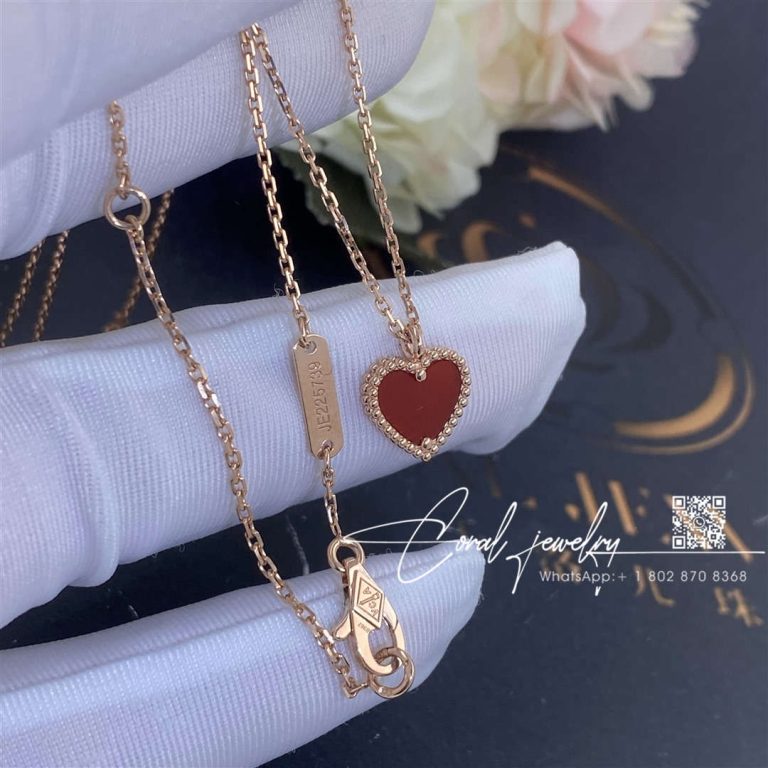 Van cleef & arpels sweet alhambra heart pendant rose gold carnelian vcarn59n00 (1)