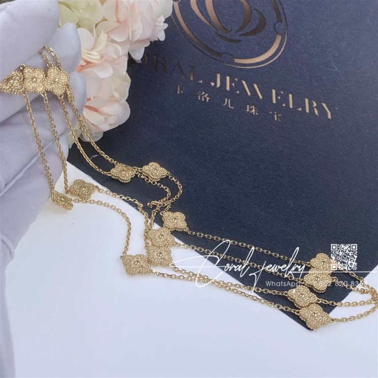 Van cleef & arpels sweet alhambra long necklace, 16 motifs yellow gold (1)