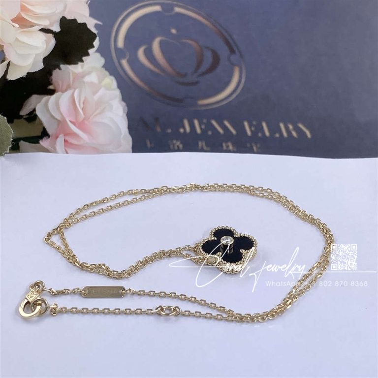 Van cleef & arpels vintage alhambra 2005 holiday necklace yellow gold onyx (2)