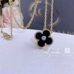 Van cleef & arpels vintage alhambra 2005 holiday necklace yellow gold onyx (6)
