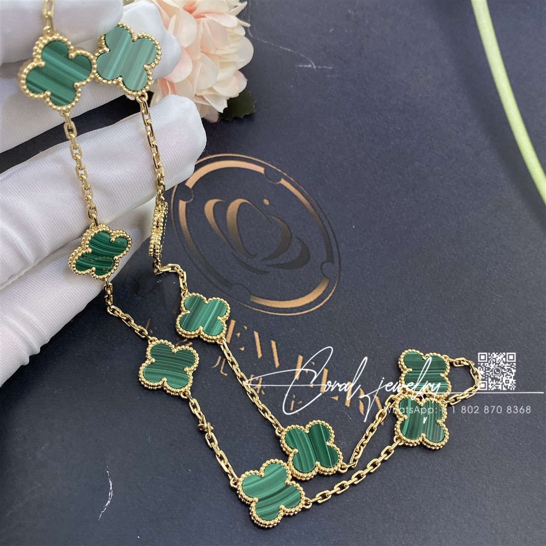 Van cleef & arpels vintage alhambra necklace, 10 motifs yellow gold, malachite vcaro3qj00 (3)