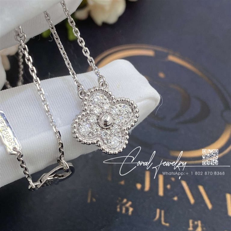 Van cleef & arpels vintage alhambra pendant white gold, diamond vcara46100 (1)