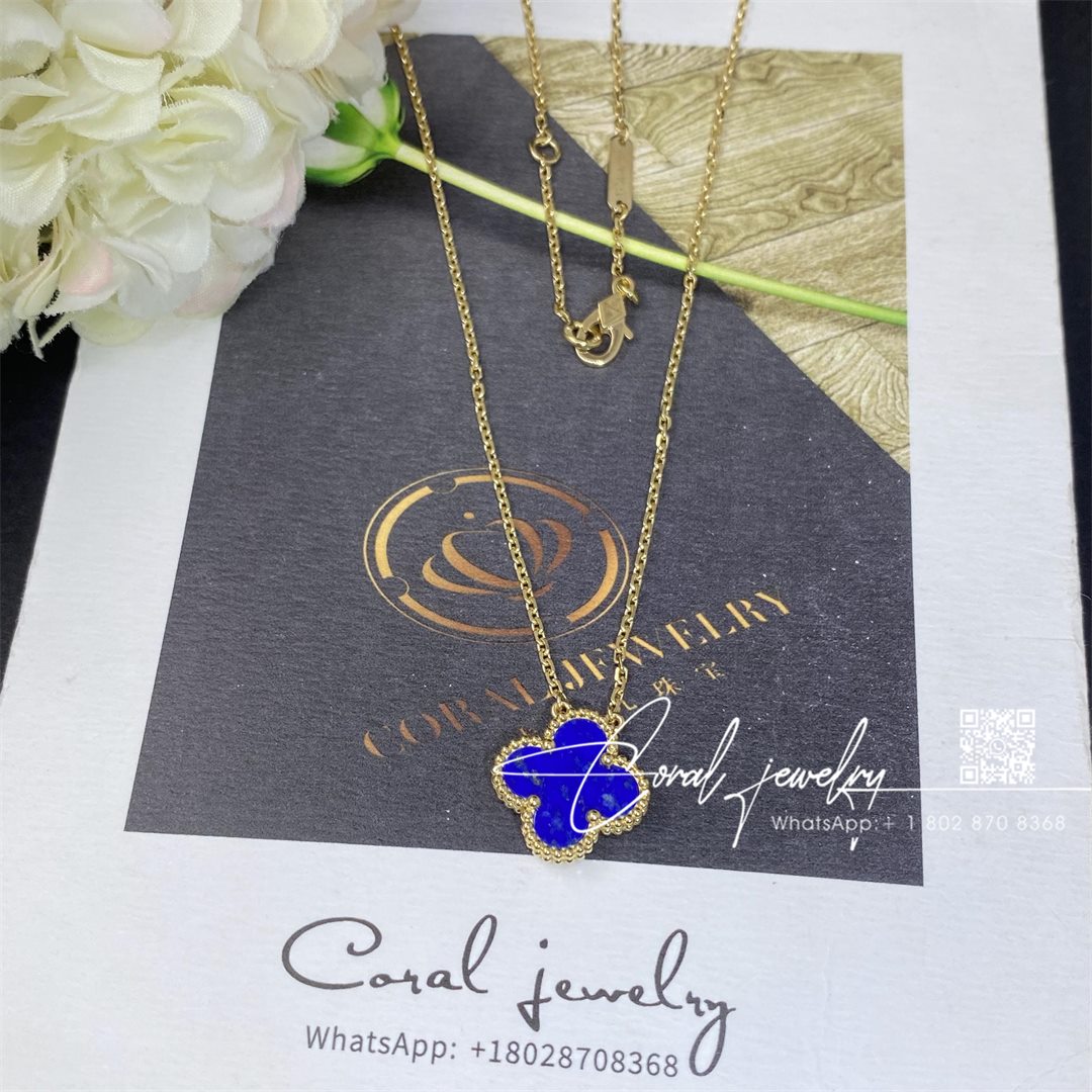 Van cleef & arpels vintage alhambra pendant yellow gold, lapis lazuli (4)