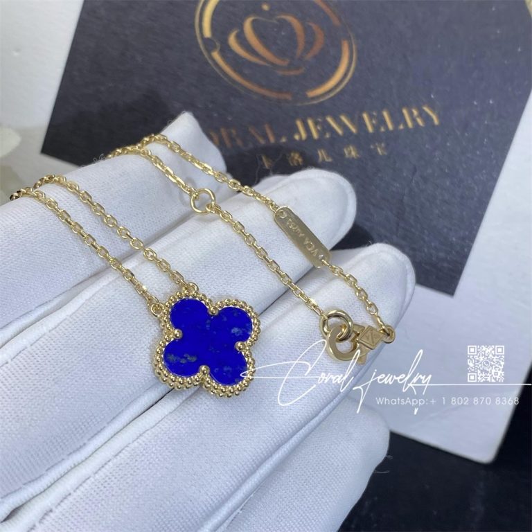 Van cleef & arpels vintage alhambra pendant yellow gold, lapis lazuli (8)