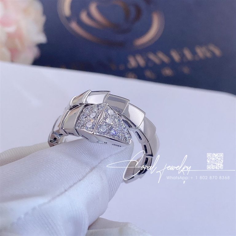 Bulgari Serpenti Viper One Coil Ring In 18 Kt White Gold, Set With Pavé Diamonds On The Head Ref. 345218 (3)