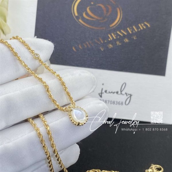 Boucheron serpent bohème pendant yellow gold diamond pearl xs motif jpn00626 (2)