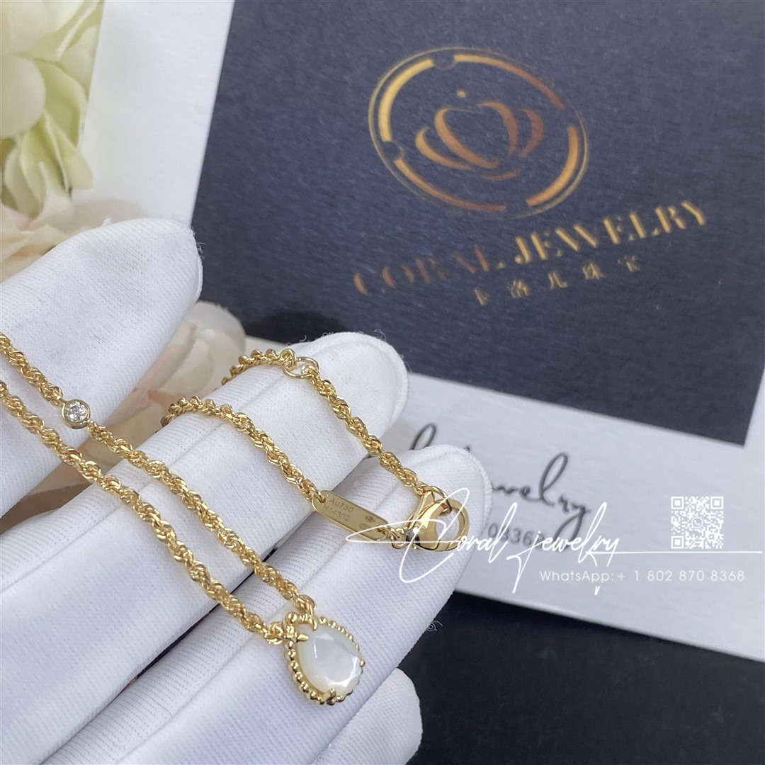 Boucheron serpent bohème pendant yellow gold diamond pearl xs motif jpn00626 (5)