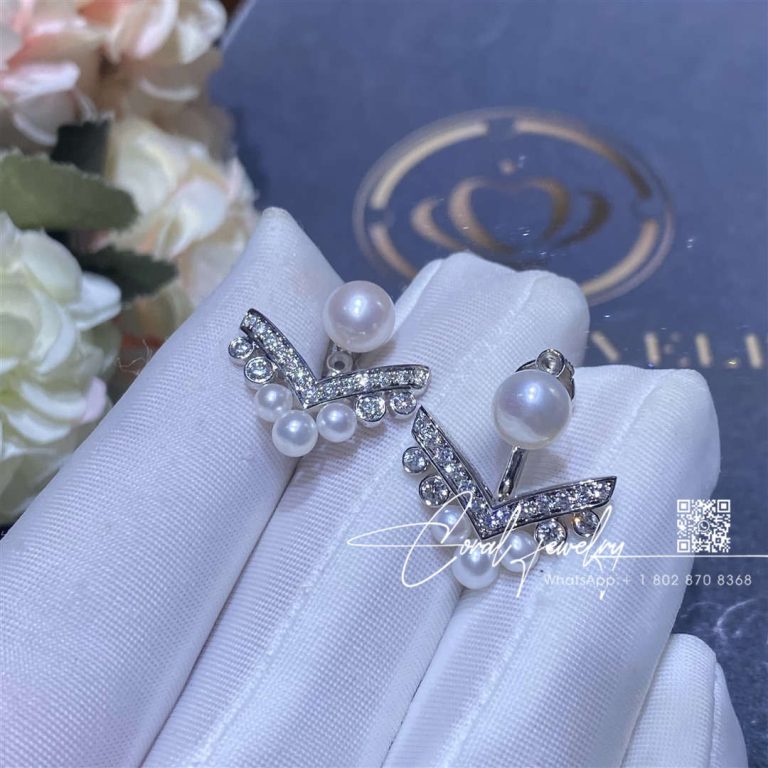 Chaumet joséphine aigrette earring white gold, pearls, diamonds 083293 (1)