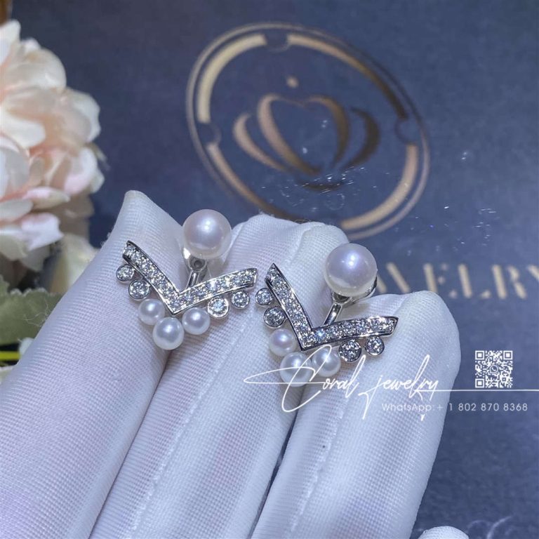 Chaumet joséphine aigrette earring white gold, pearls, diamonds 083293 (2)