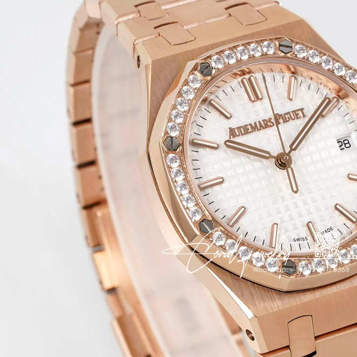 Replica Audemars Piguet Royal Oak Lady 33mm 8f Rg & Diamond White Dial Swiss Quartz (2)