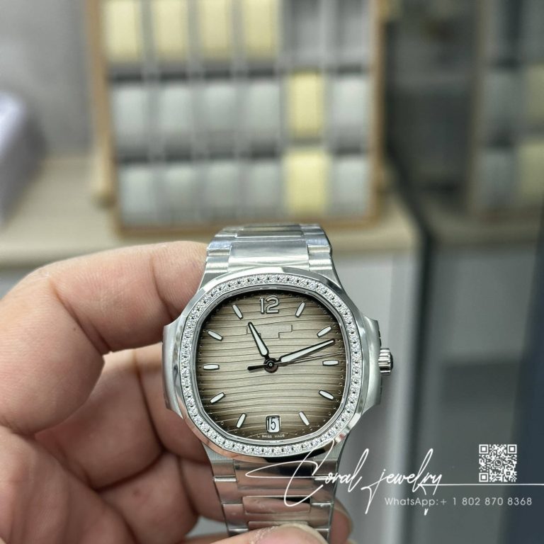 Replica Patek Philippe Nautilus 7118 Lady 3kf Ss Gray Dial Diamond Bezel Swiss 324 Sc (1)