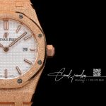 Replica Audemars Piguet Royal Oak Frosted Gold Quartz 33mm 77350 Omf Rg Silver Dial Swiss 3132 (4)